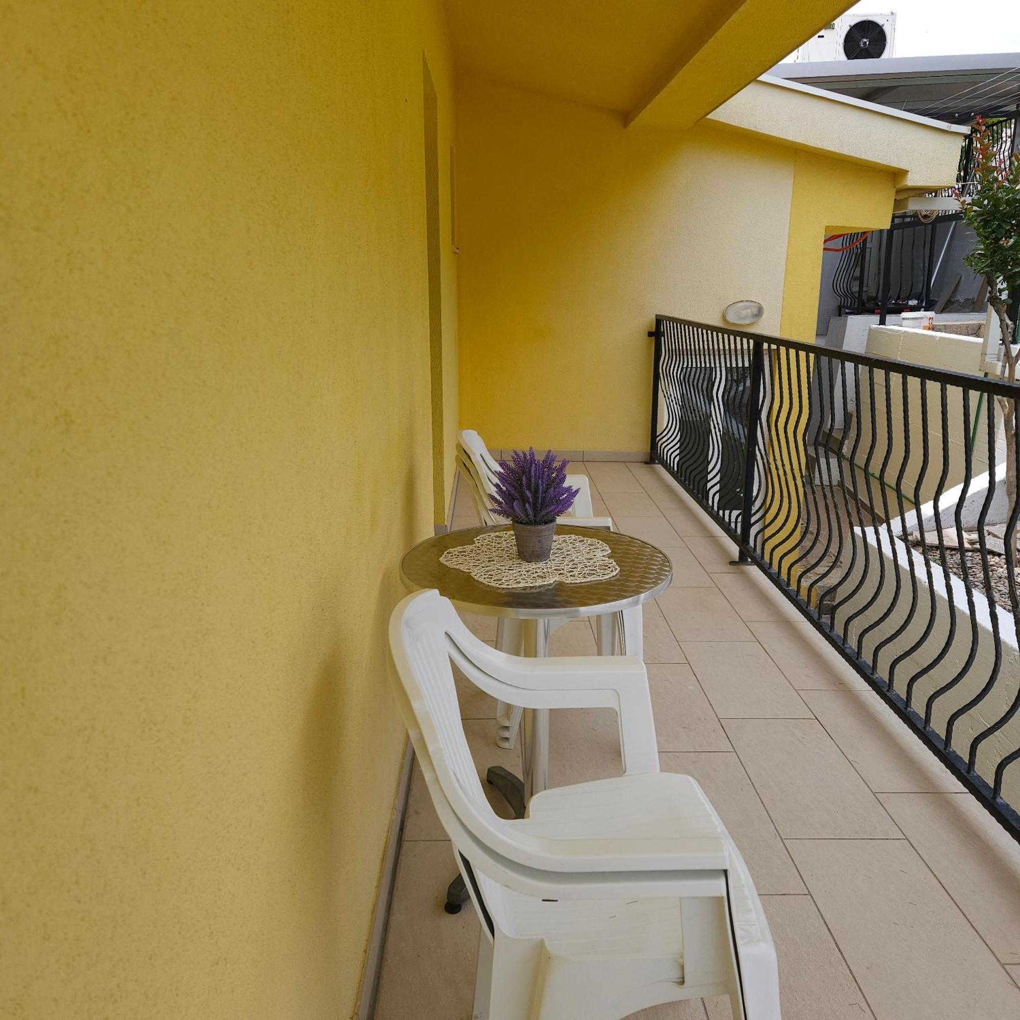 Apartments Cytrus Neum Bagian luar foto