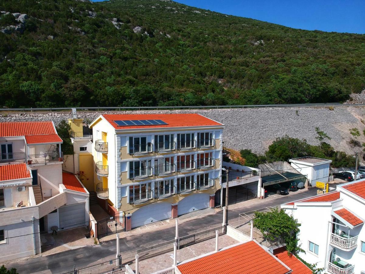 Apartments Cytrus Neum Bagian luar foto